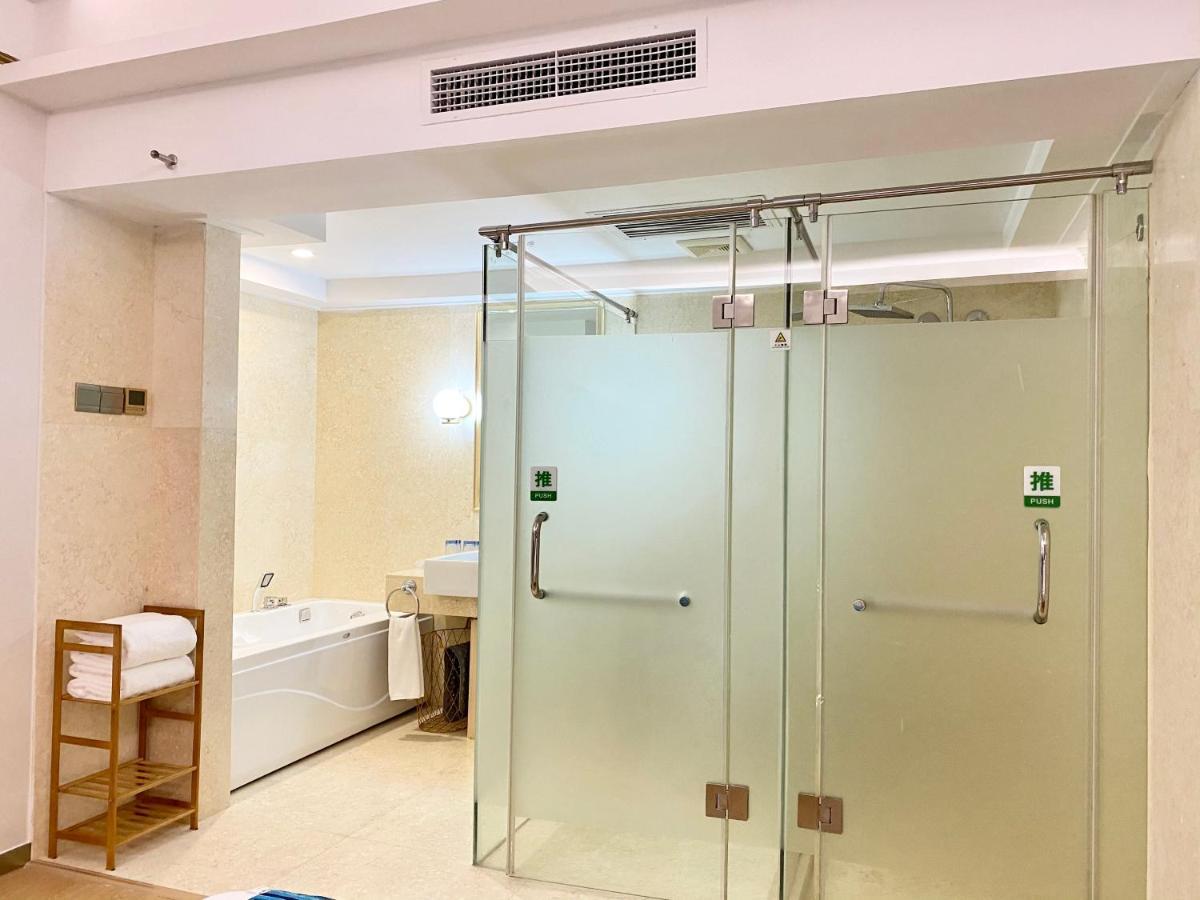 Wenhao Seaview Hotel Sanya Eksteriør billede